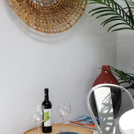 Central With Balcony * Lisboa